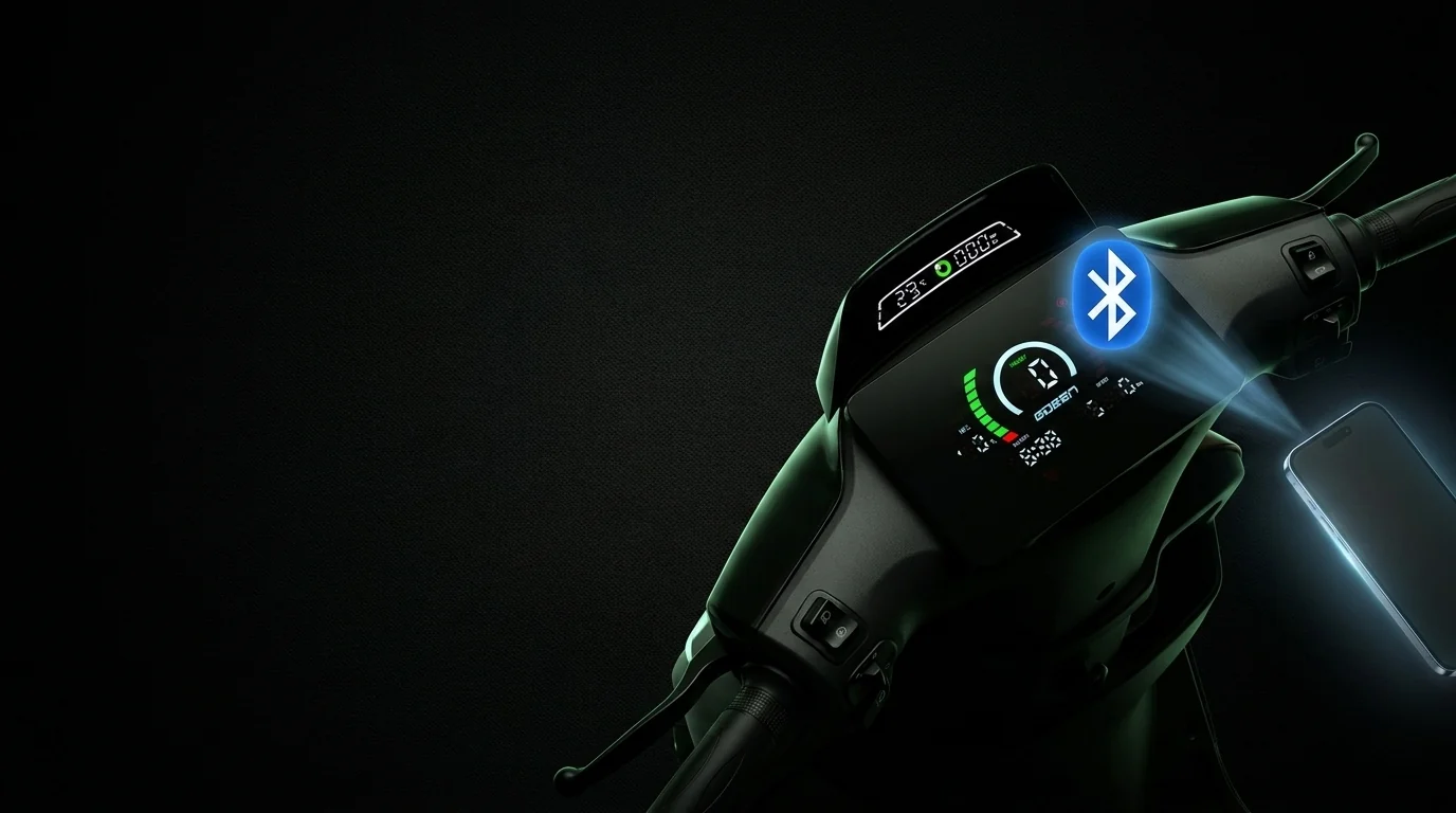GOEEN dashboard with a glowing Bluetooth symbol