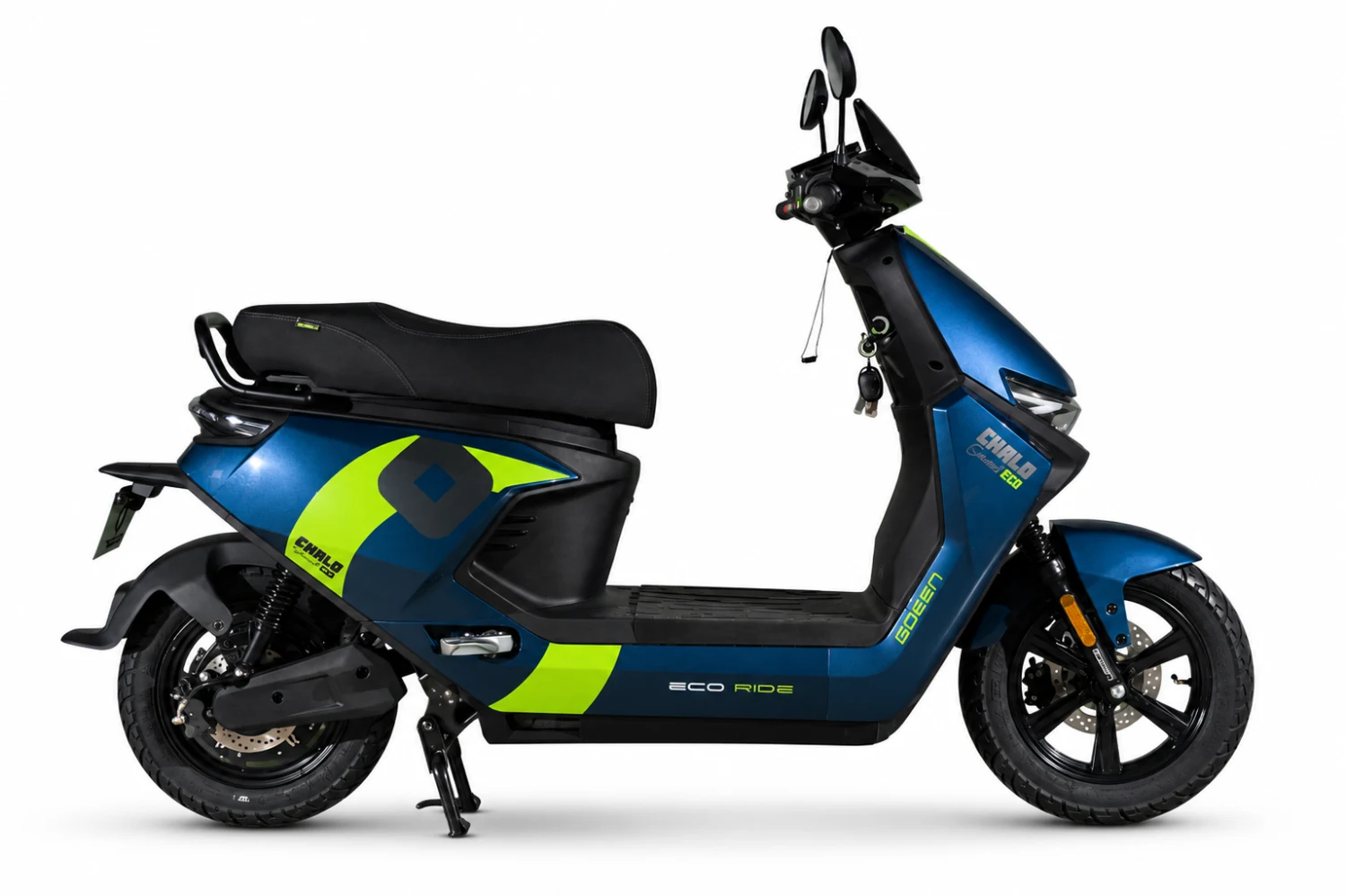 Chalo Smart ECO in Eco Blue, side view